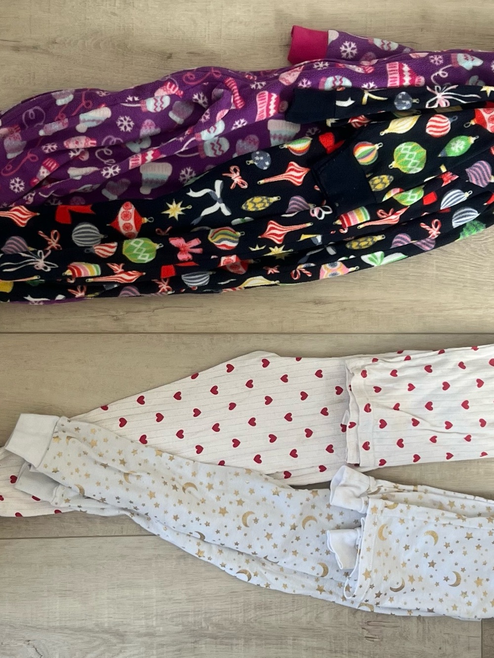 4T Winter Girls Holiday & Heart Print Pajama Bundle - Multicolor and Jacket
